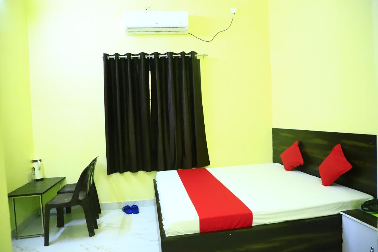 Shivraj Homestay Mathura Exteriör bild