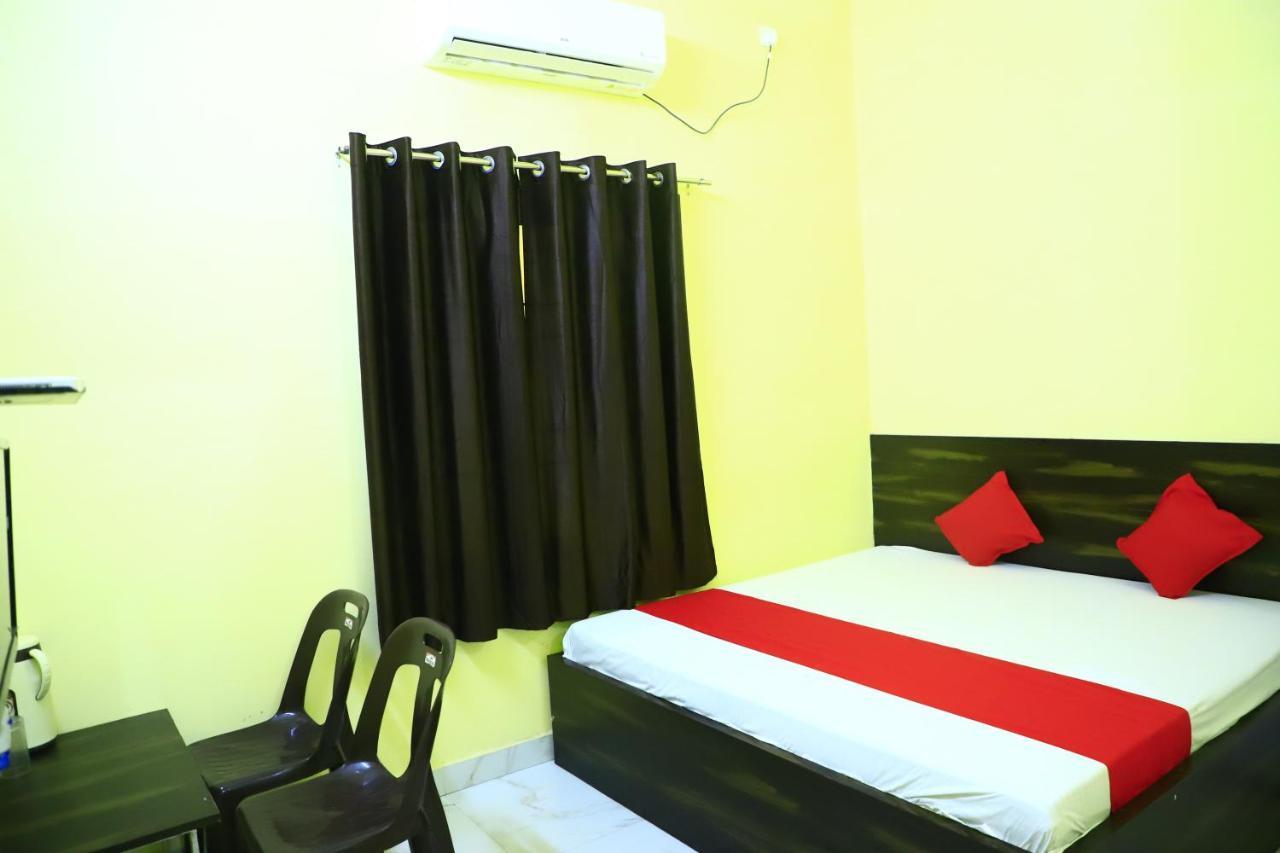 Shivraj Homestay Mathura Exteriör bild