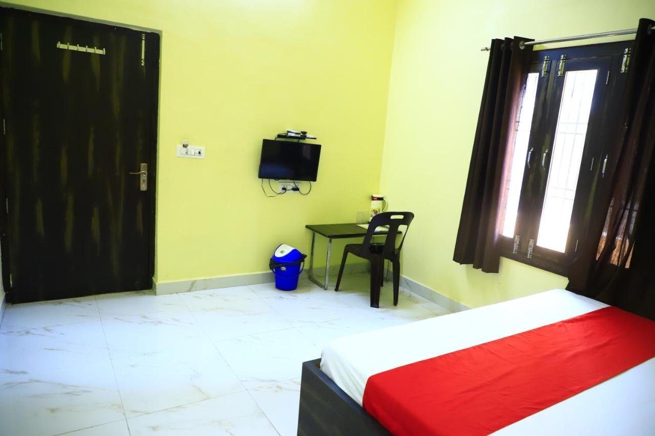 Shivraj Homestay Mathura Exteriör bild